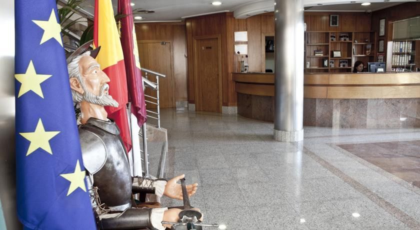 Hotel Restaurante Emilio إيّين المظهر الخارجي الصورة