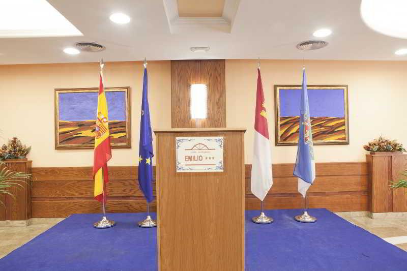 Hotel Restaurante Emilio إيّين المظهر الخارجي الصورة