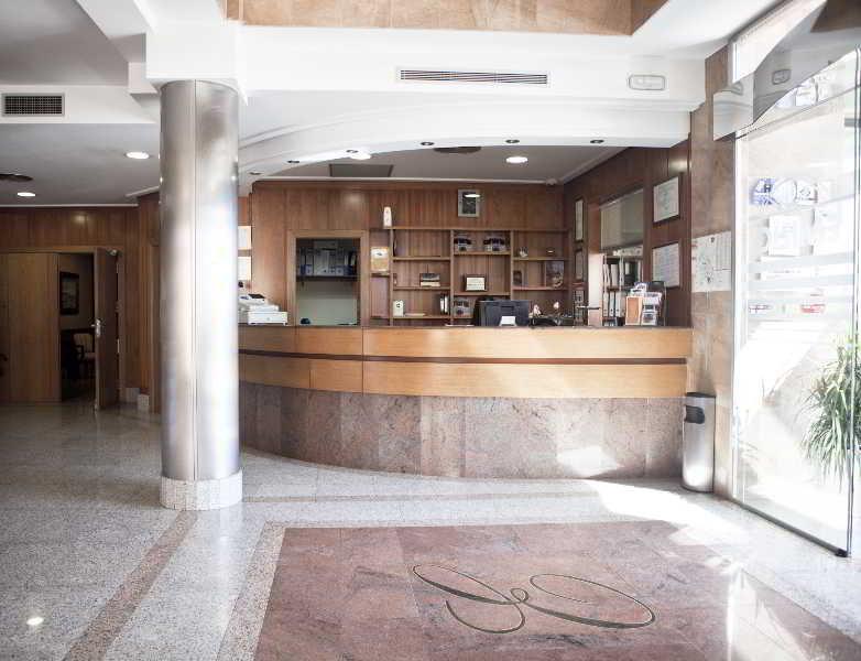 Hotel Restaurante Emilio إيّين المظهر الخارجي الصورة